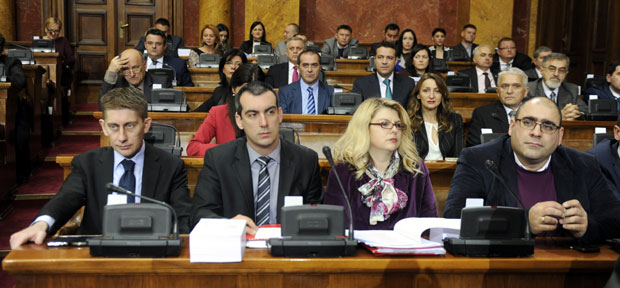 Напредњаци држе тим на окупу